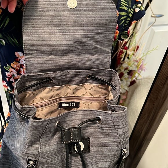 Roots Mini Backpack - Picture 4 of 8